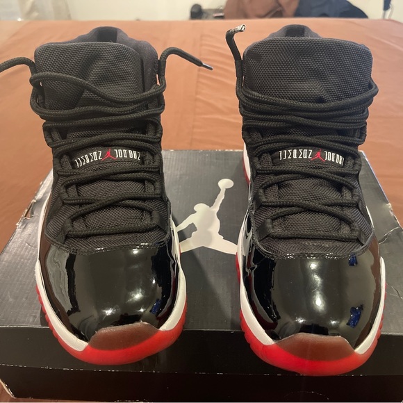 Air Jordan retro 11 bred 2012 - Picture 5 of 11